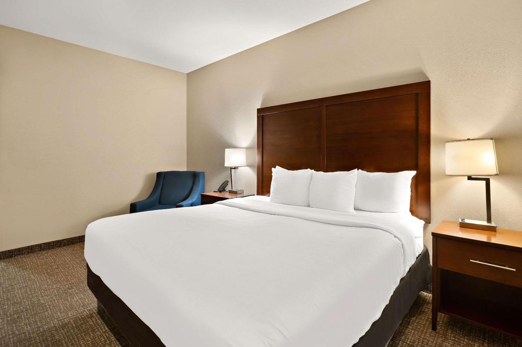 Comfort Inn New Orleans Airport South Saint Rose Exterior photo