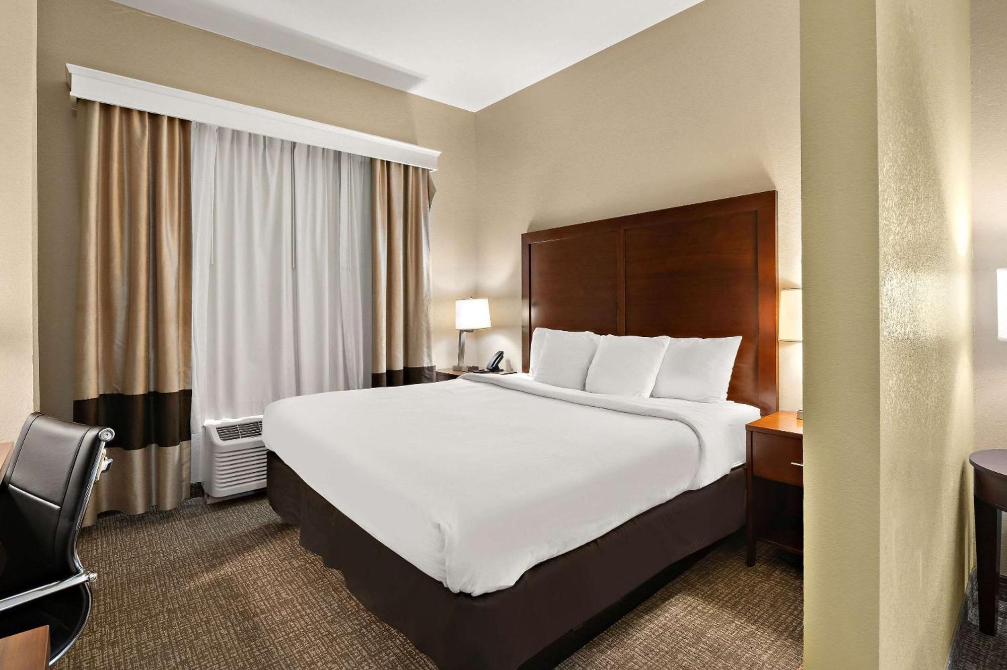 Comfort Inn New Orleans Airport South Saint Rose Exterior photo