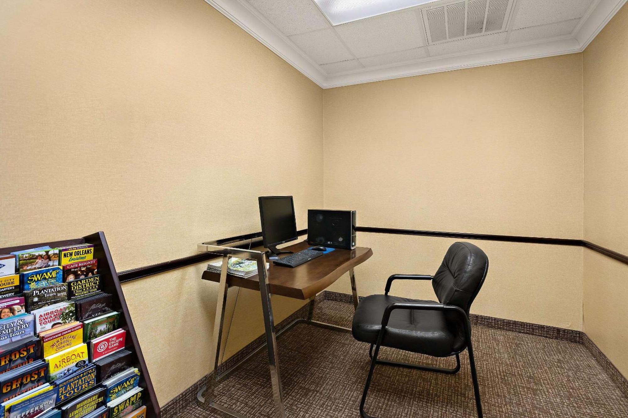 Comfort Inn New Orleans Airport South Saint Rose Exterior photo