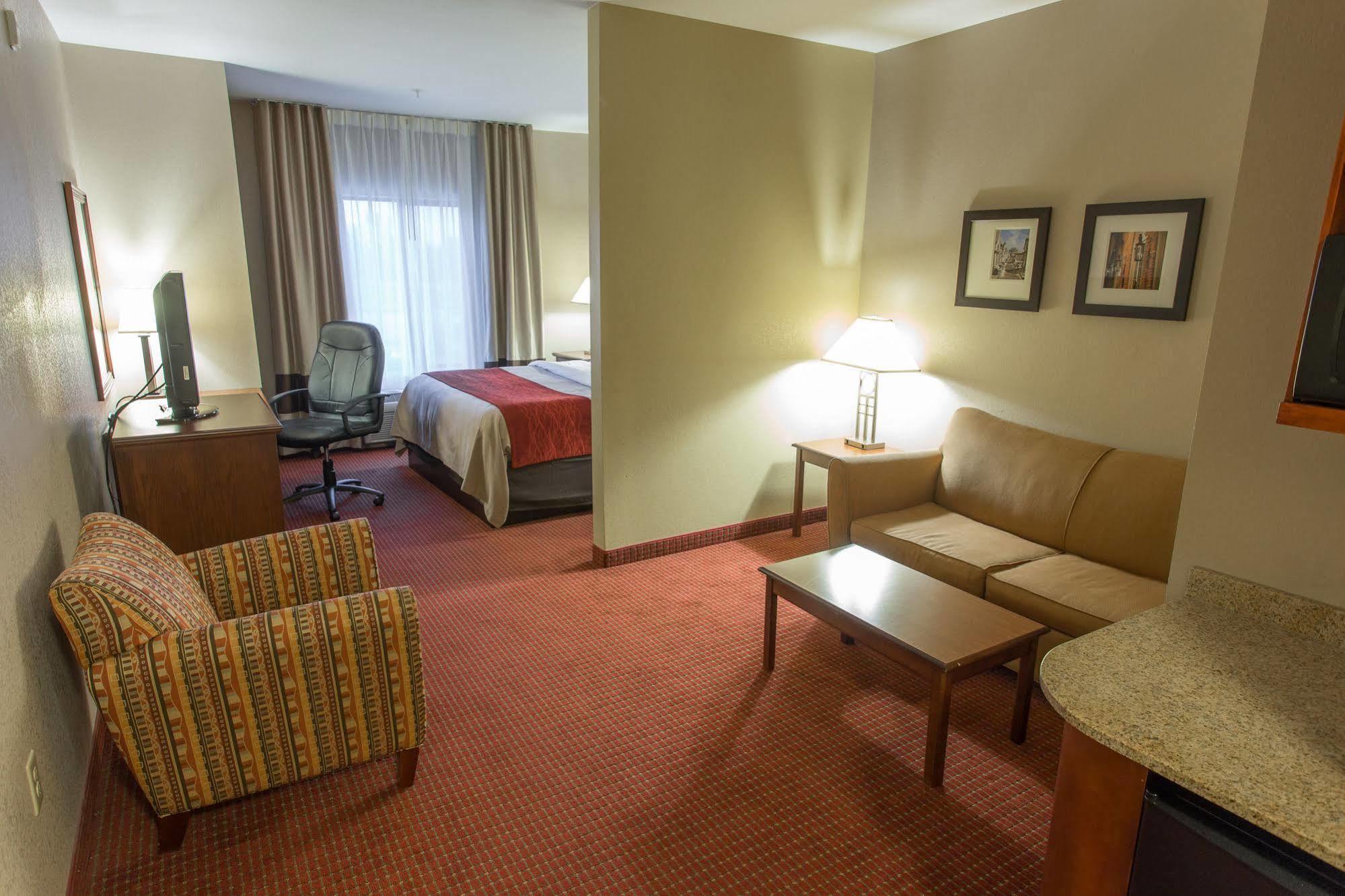Comfort Inn New Orleans Airport South Saint Rose Exterior photo